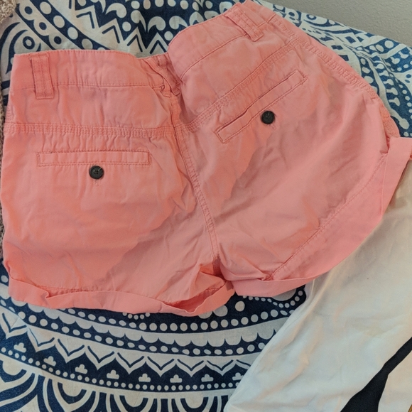 Beach Day summer clothes bundle lot - Picture 6 of 7